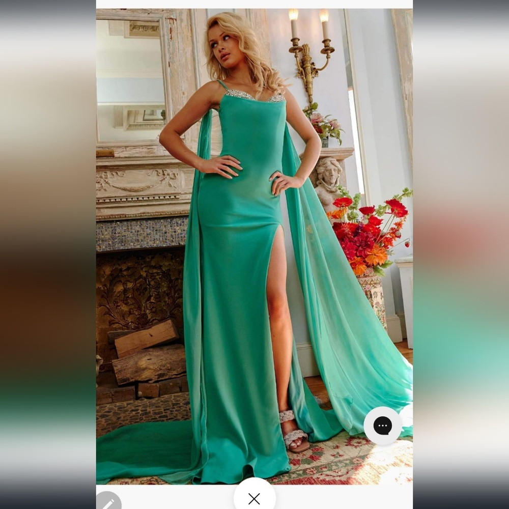 Jovani Green GOWN
